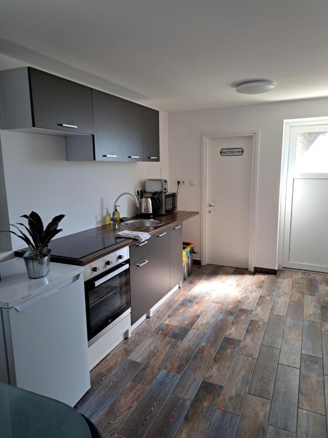 וואראז'דין Apartman Megolina מראה חיצוני תמונה
